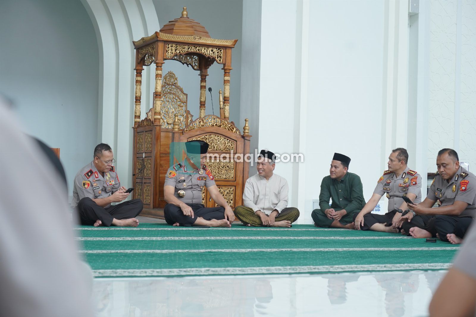 Pastikan Aspirasi Masyarakat Terserap, Kapolda Sulbar Sambangi Rumah-Rumah Ibadah di Mamuju